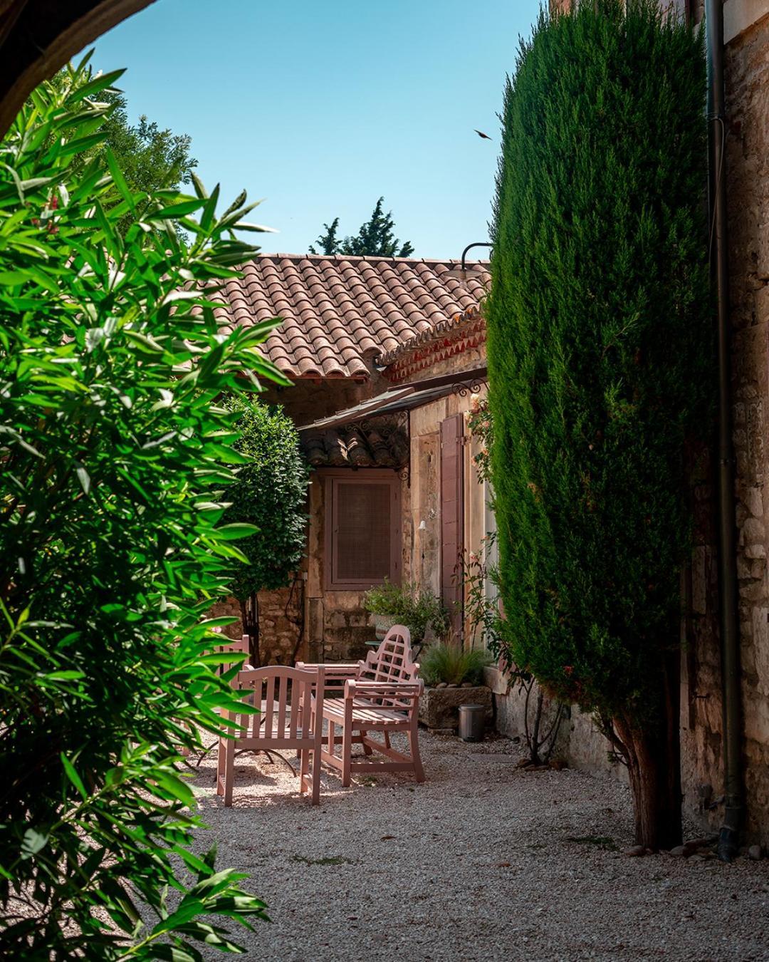 ホテル Mas Des Comtes De Provence タラスコン エクステリア 写真