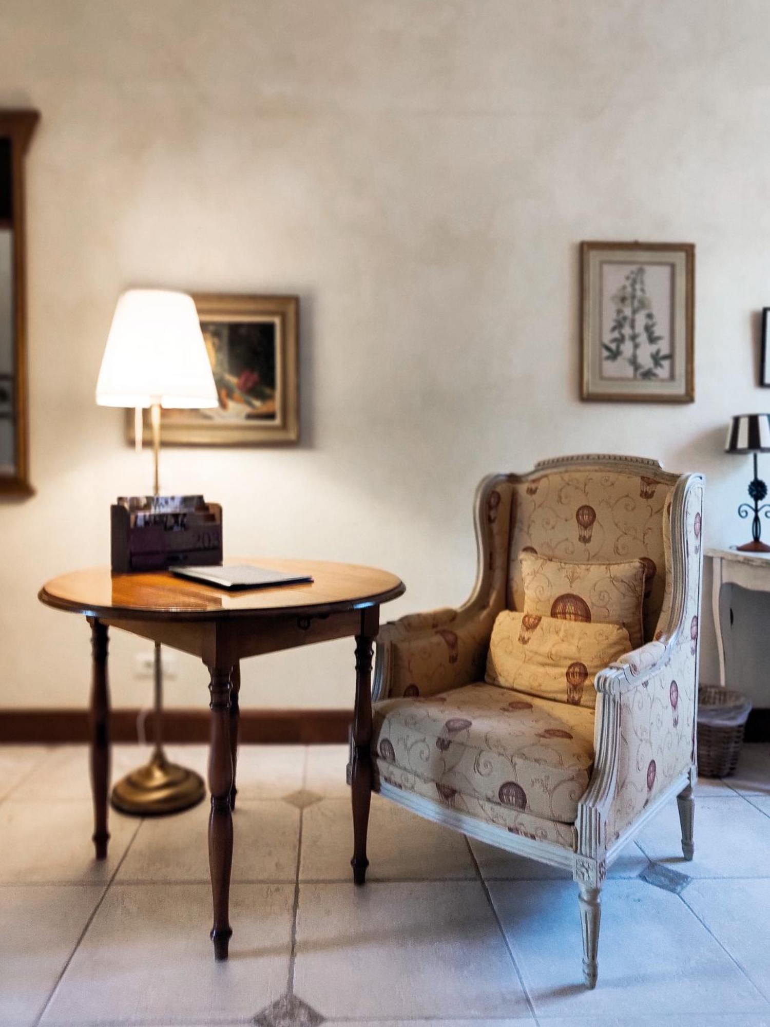 ホテル Mas Des Comtes De Provence タラスコン エクステリア 写真